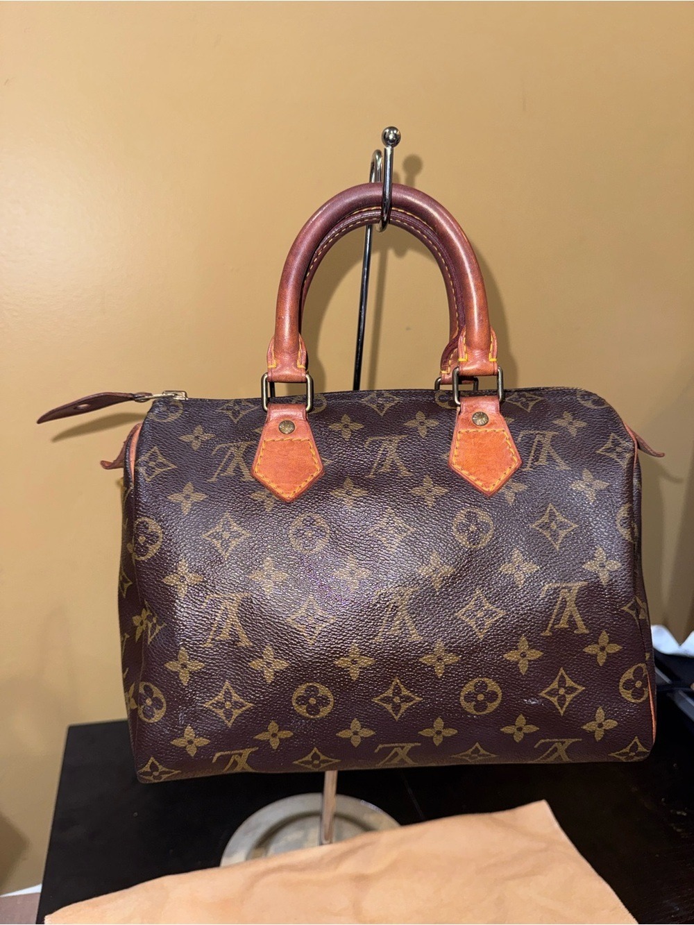Louis Vuitton Speedy 25 satchel Lock, key, Dust bag